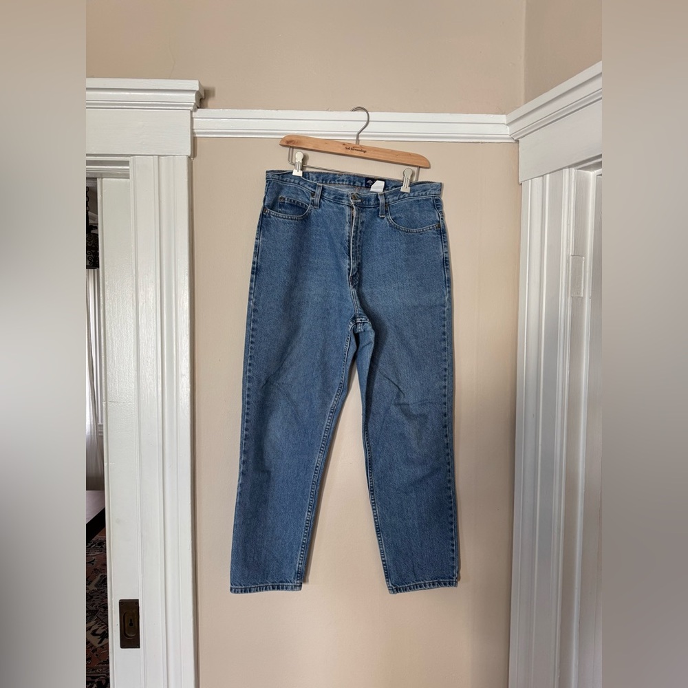 100% Cotton Vintage Straight Fit Eddie Bauer Jeans